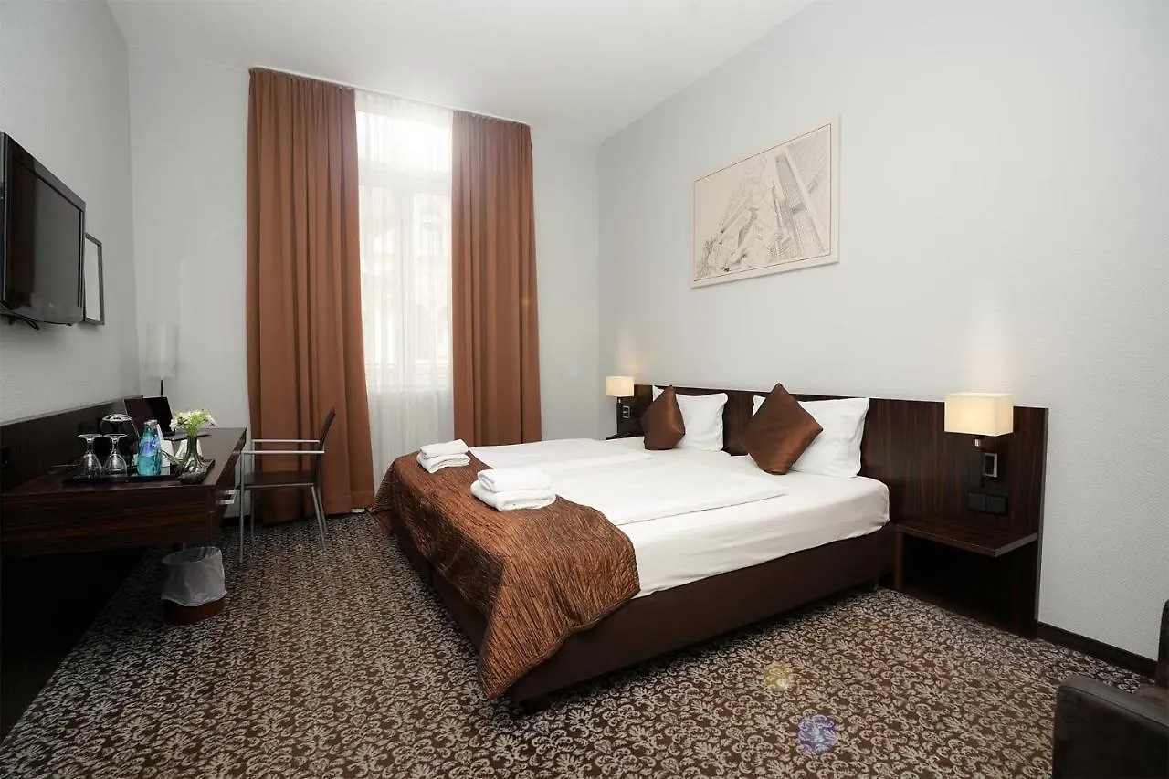 The Atrium Hotel Frankfurt am Main 4*,